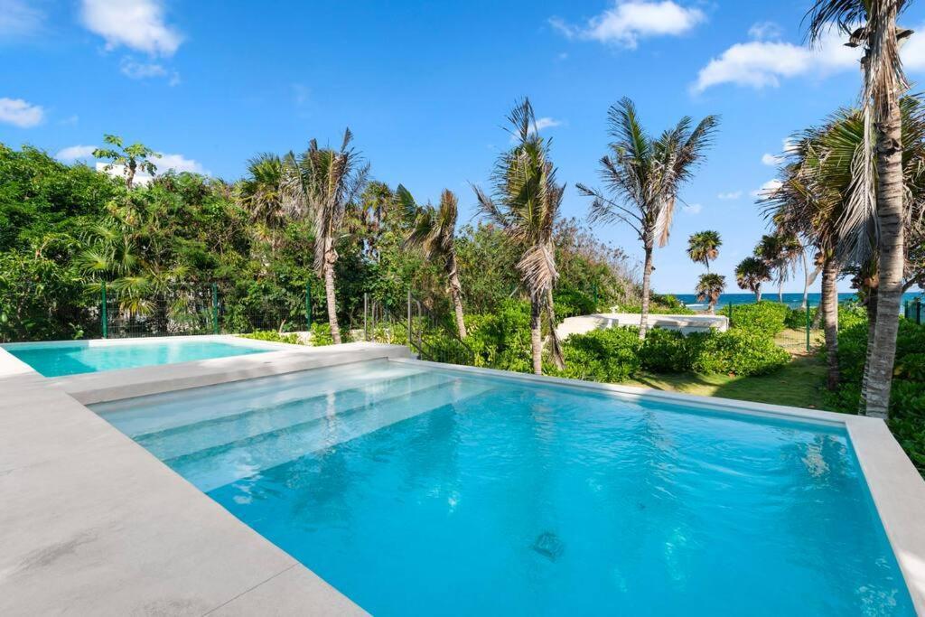 3 Bedroom Luxury Condo Next To Beach & Pools, Ac And Internet Акумаль Экстерьер фото