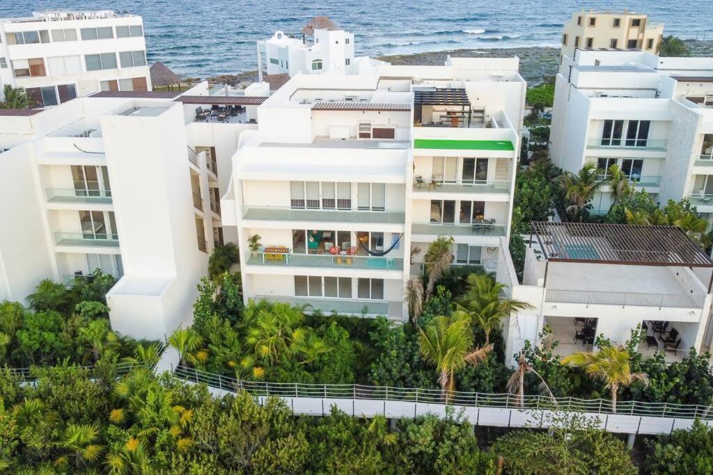 3 Bedroom Luxury Condo Next To Beach & Pools, Ac And Internet Акумаль Экстерьер фото